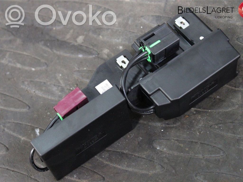 Honda Jazz IV GR Aerial antenna amplifier 