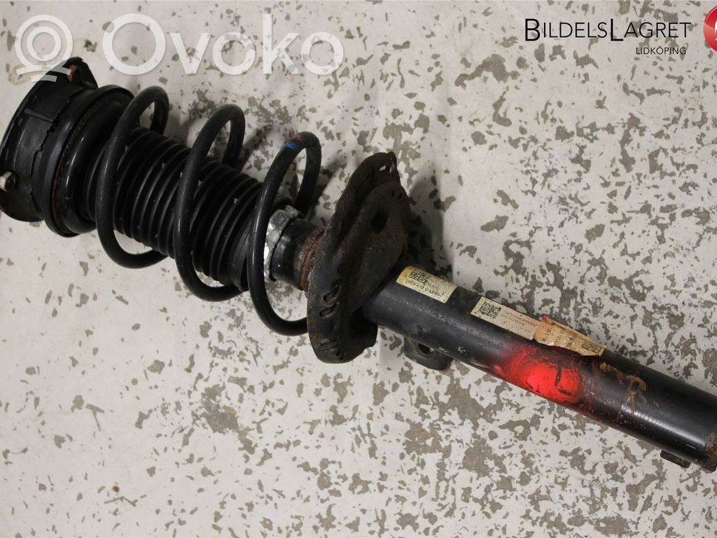 Volkswagen Golf VIII Ansamblu amortizor cu arc față 