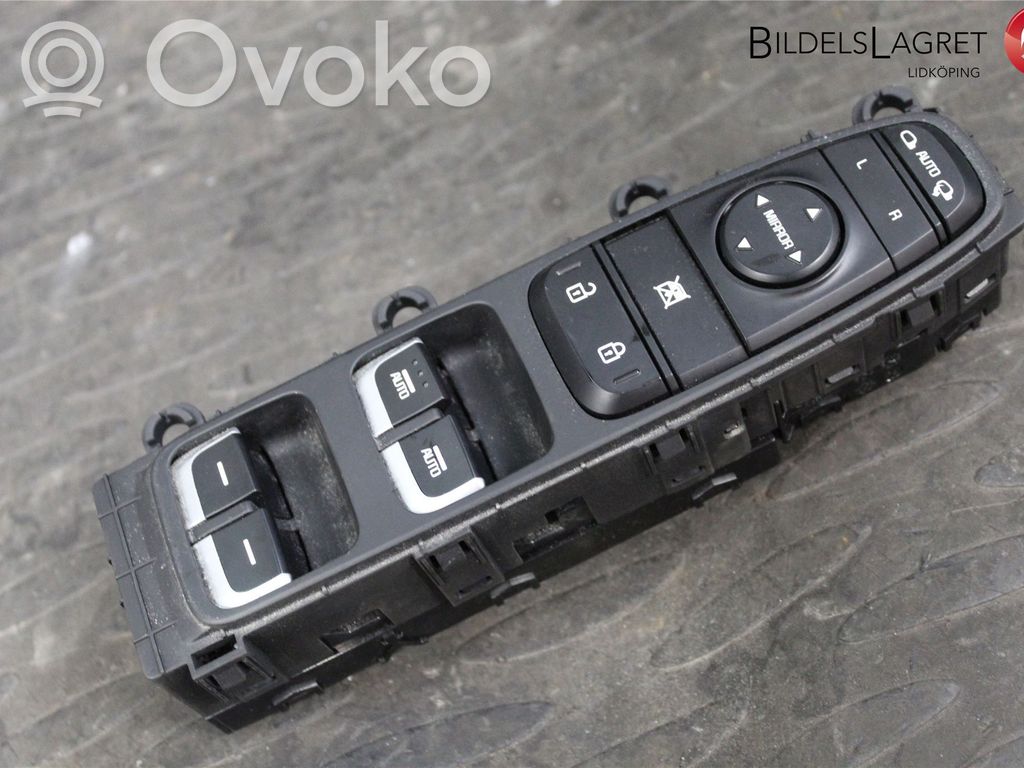 KIA Niro Electric window control switch 