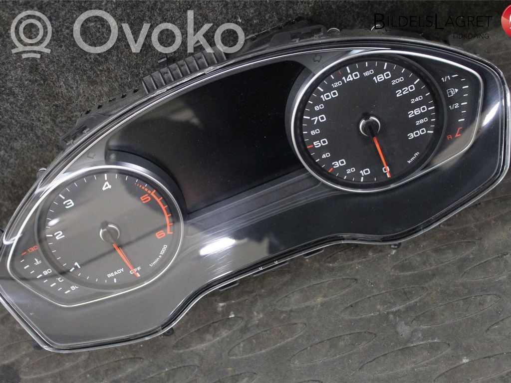 Audi A4 S4 B9 8W Licznik / Prędkościomierz 