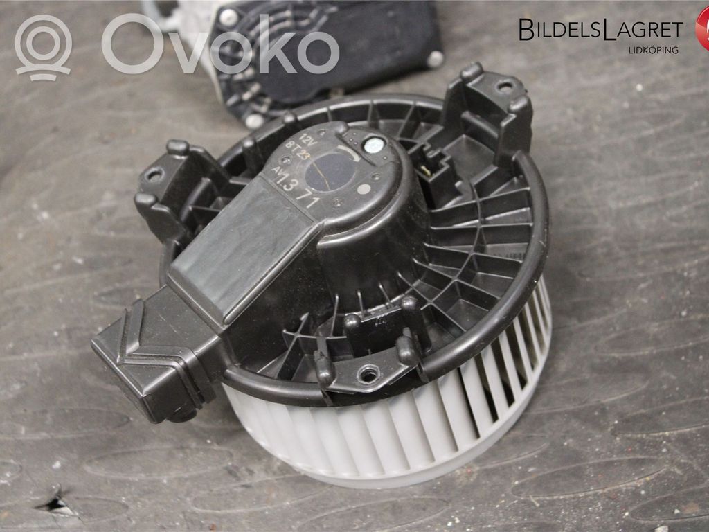 Suzuki Swift II Ventola riscaldamento/ventilatore abitacolo 