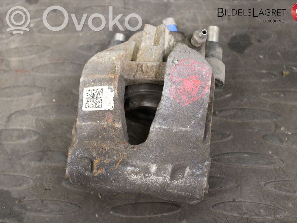 Seat Leon (5F) Etujarrusatula 