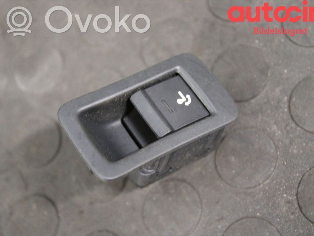 Audi A6 S6 C8 4K Przycisk chowanego haka holowniczego 