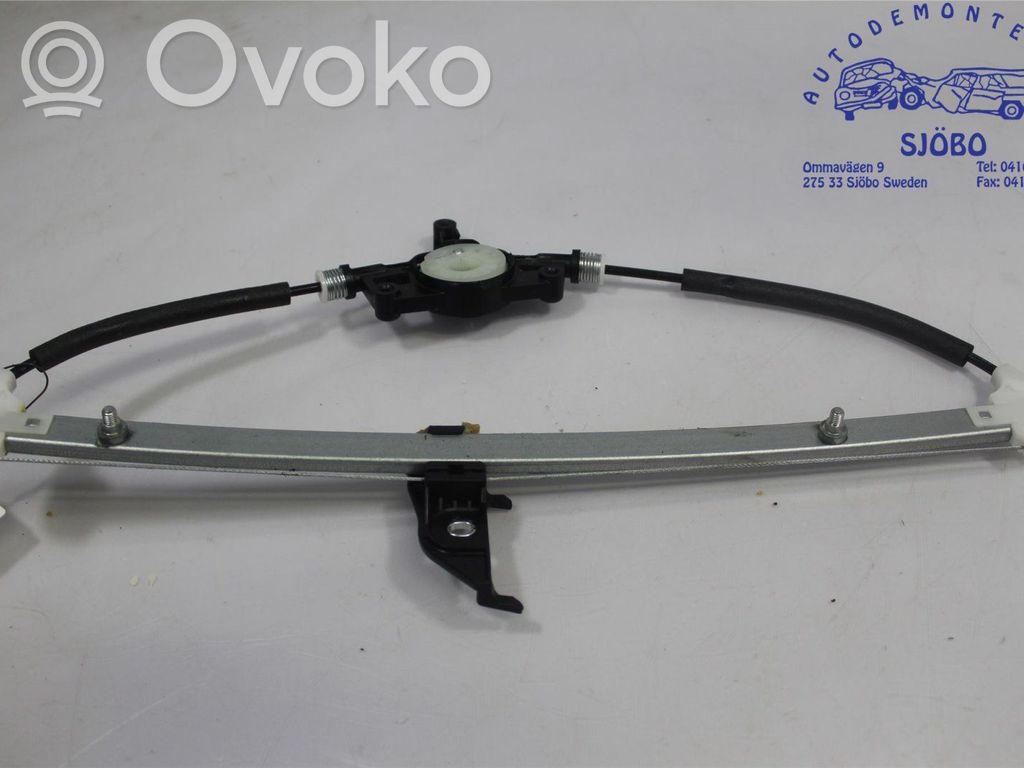 Mazda 3 III Front window lifting mechanism without motor 