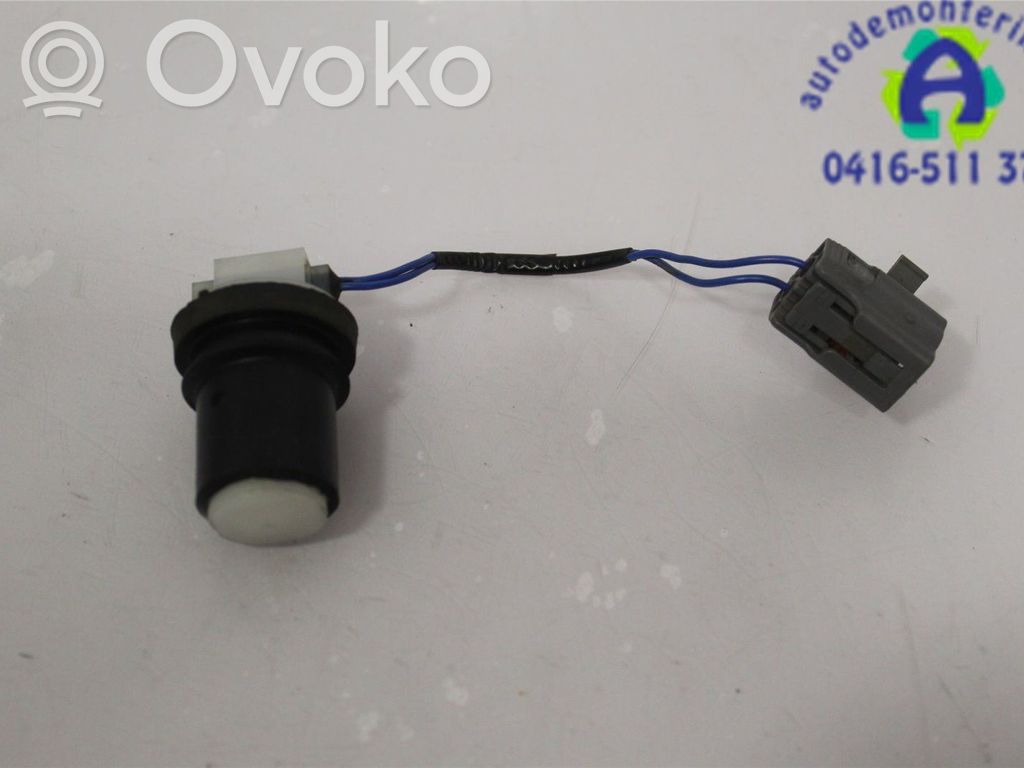 Windshield washer fluid level sensor   BP4K67488