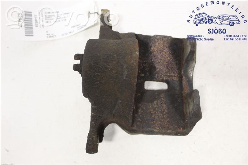Nissan Qashqai Zacisk hamulcowy przedni 