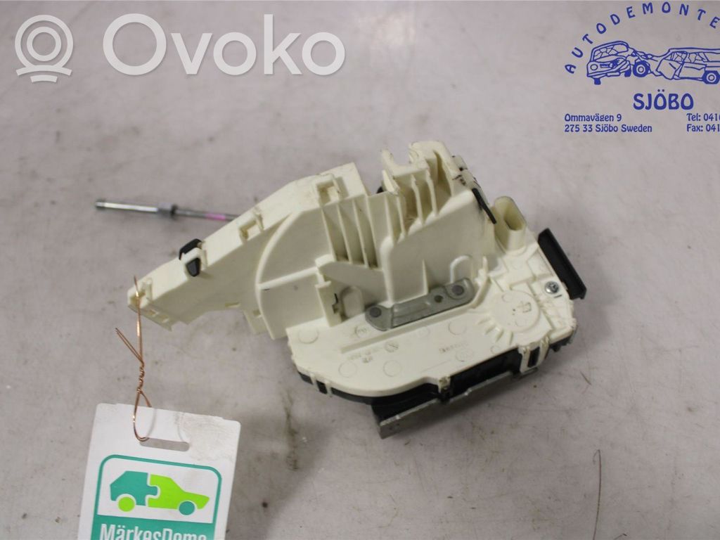 Fiat Freemont Zamek drzwi tylnych 