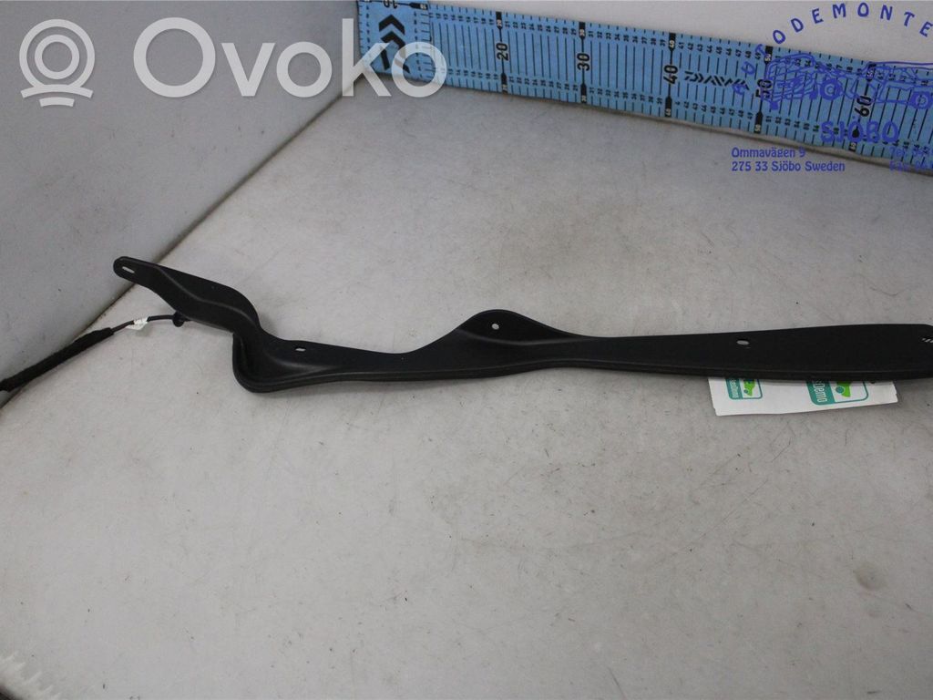 Mazda CX-30 Tailgate trim 