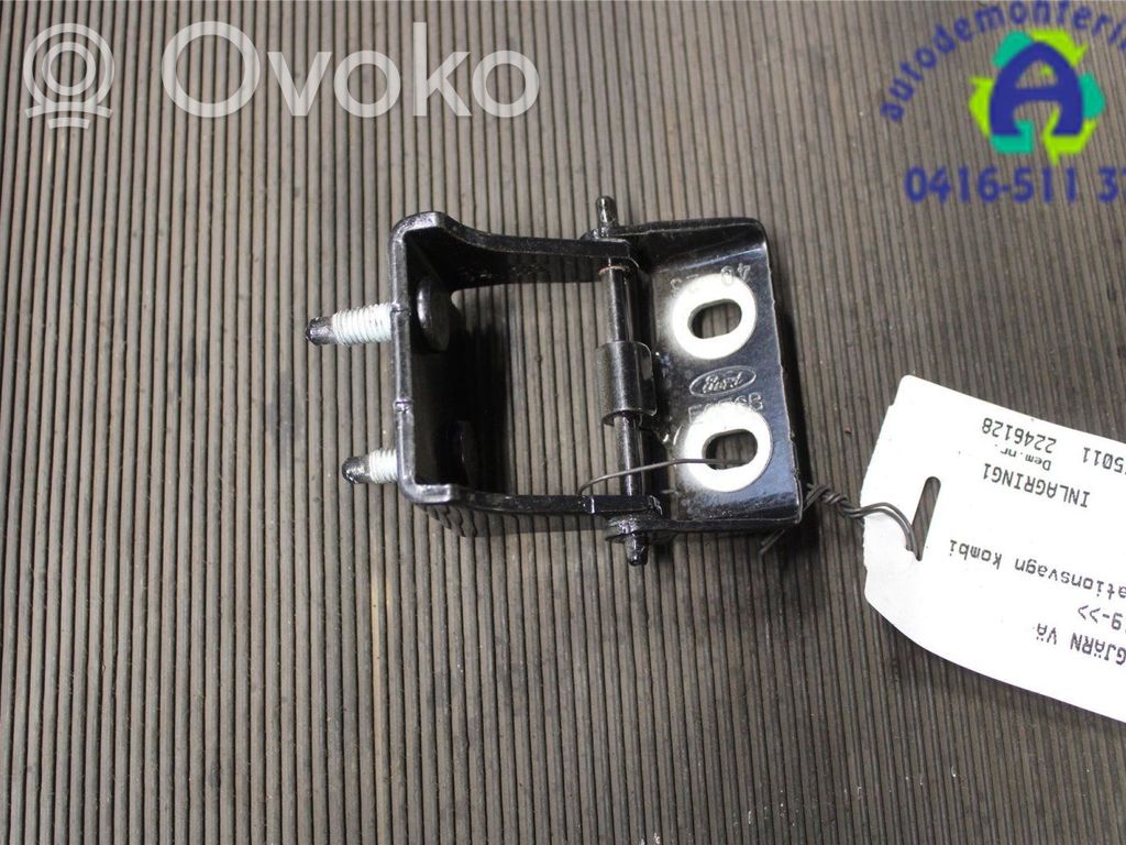 Ford Focus Aizmugurējā pārsega eņģe (-ess) 
