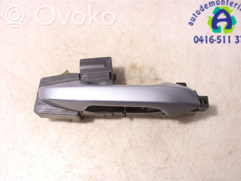Manecilla externa puerta delantera   82661J7010,82665J7000