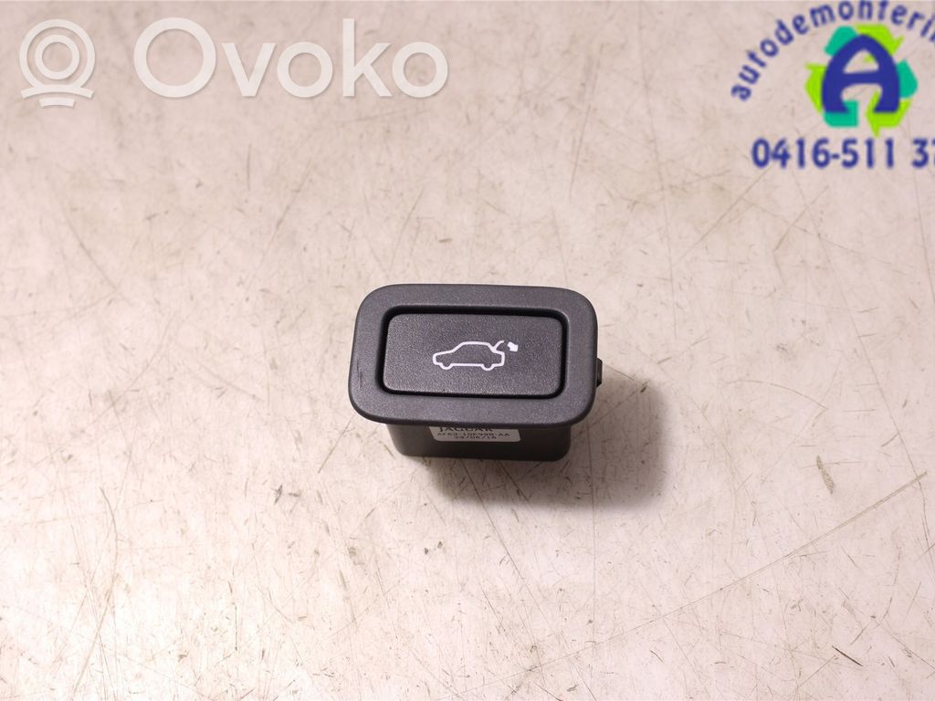 Land Rover Range Rover Evoque L538 Tailgate/boot open switch button 