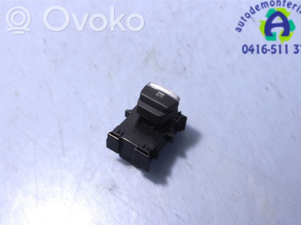 Subaru Outback (BT) Electric window control switch 