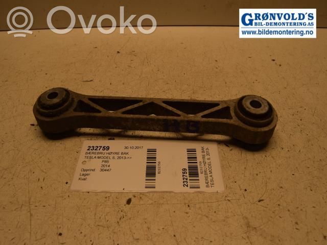Rear control arm   102142000A,102142000A