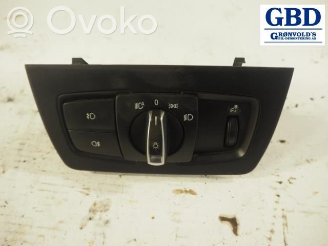 BMW 3 F30 F35 F31 Šviesų jungtukas 