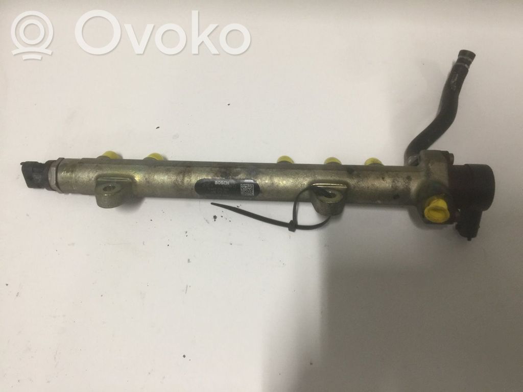 Opel Combo C Polttoaineen jakaja 