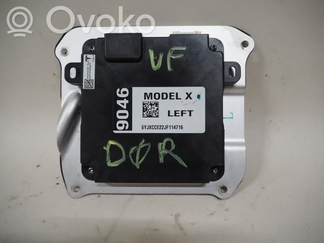 Tesla Model X Door control unit/module 