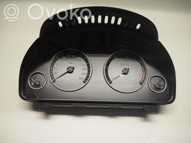 BMW 5 F10 F11 Spidometrs (instrumentu panelī) 