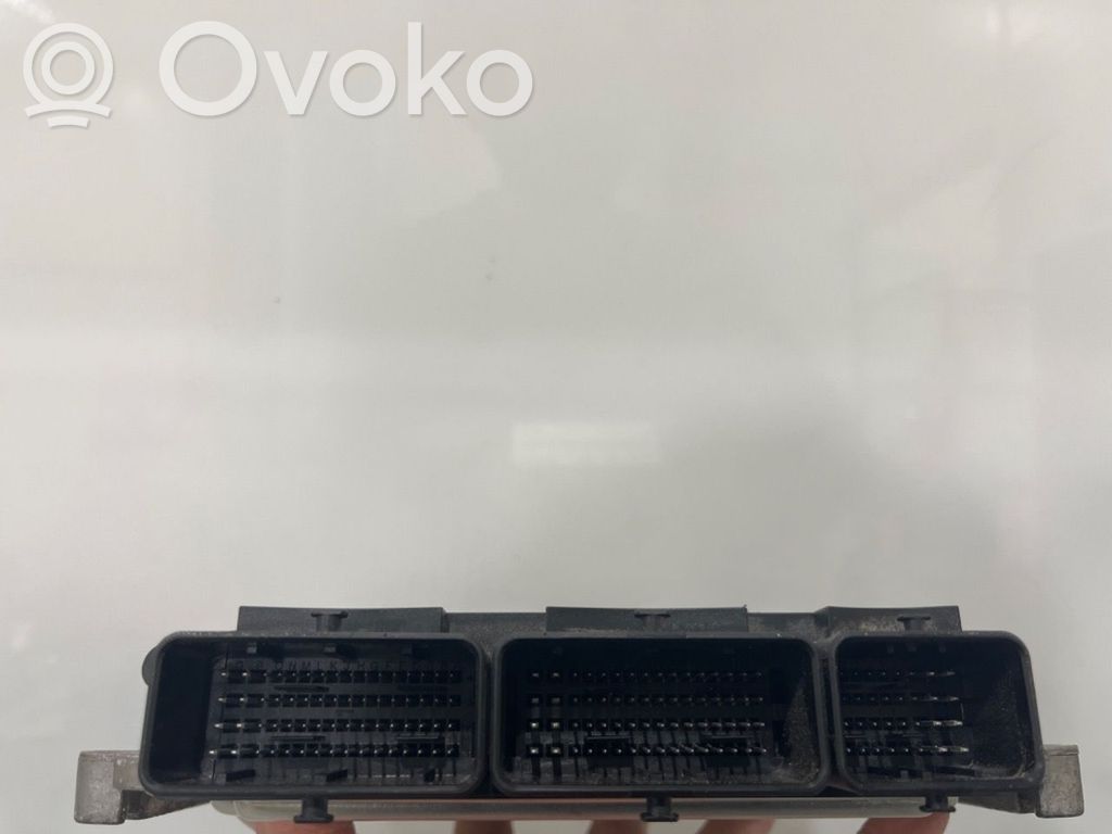 Opel Vivaro Engine control unit/module ECU 