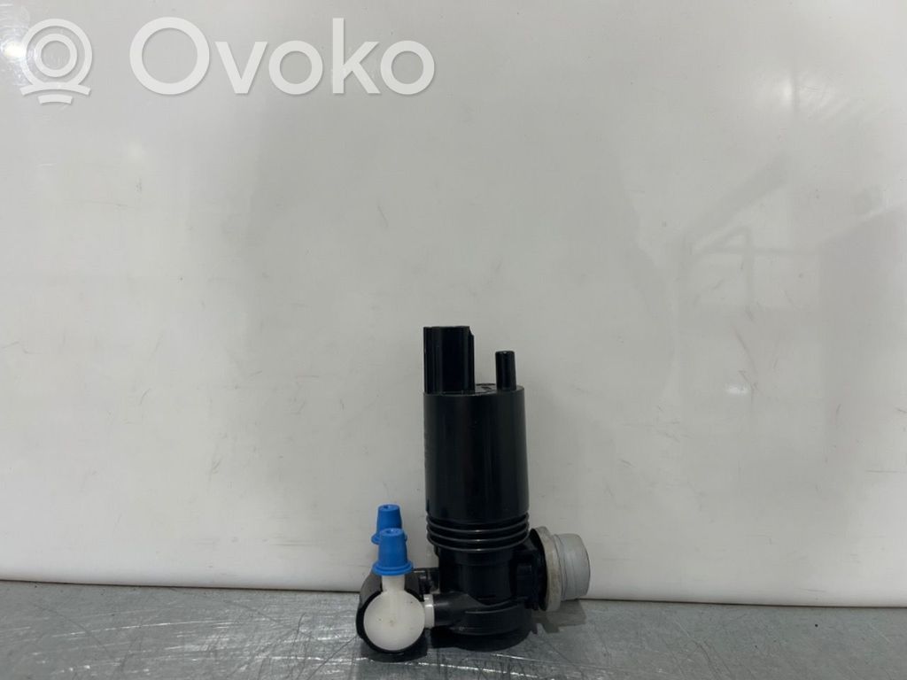 Ford Fiesta Windscreen/windshield washer pump 