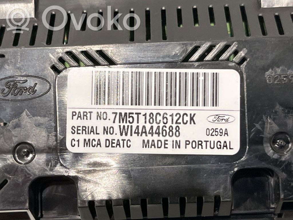 Ford Kuga I Climate control/heater control trim 