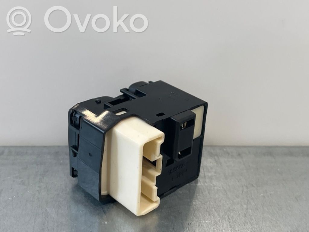 Subaru Forester SH Wing mirror switch 