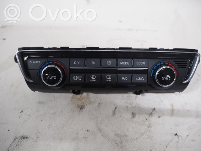 KIA Optima Climate control/heater control trim 