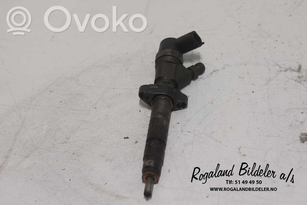 Opel Vivaro Inyector de combustible 