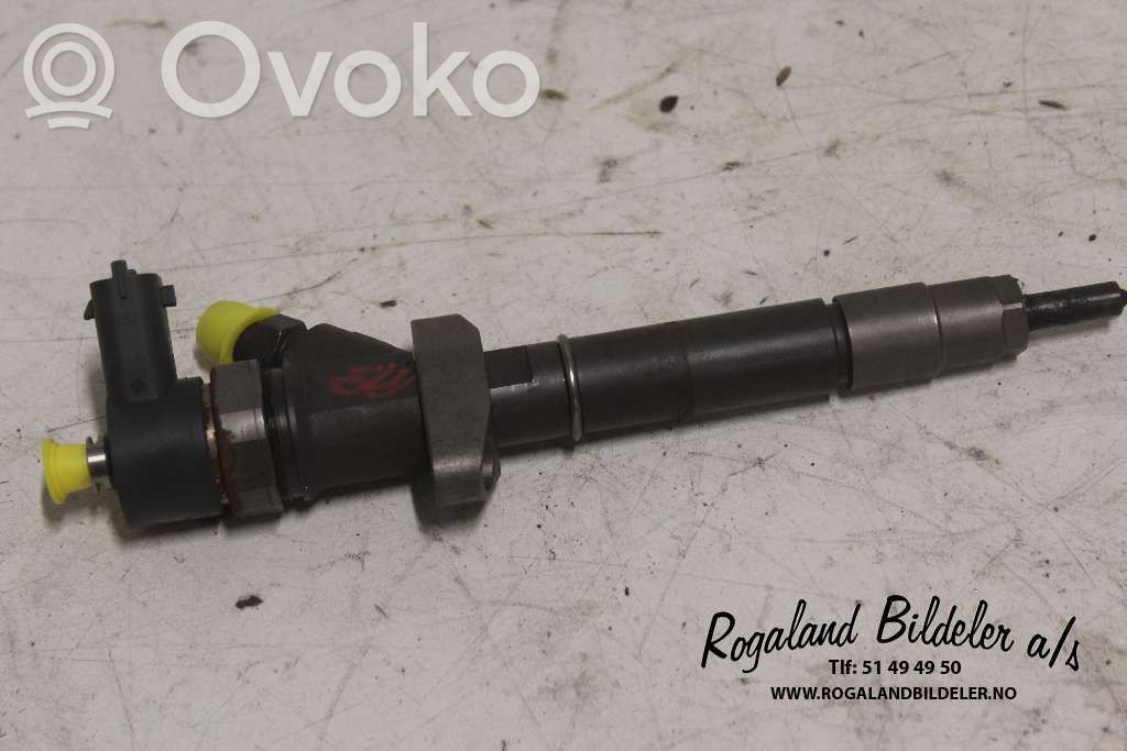 Opel Vivaro Inyector de combustible 