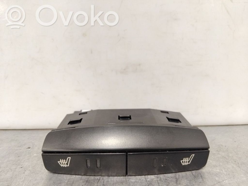 KIA Rio Interruptor de calefacción del asiento 