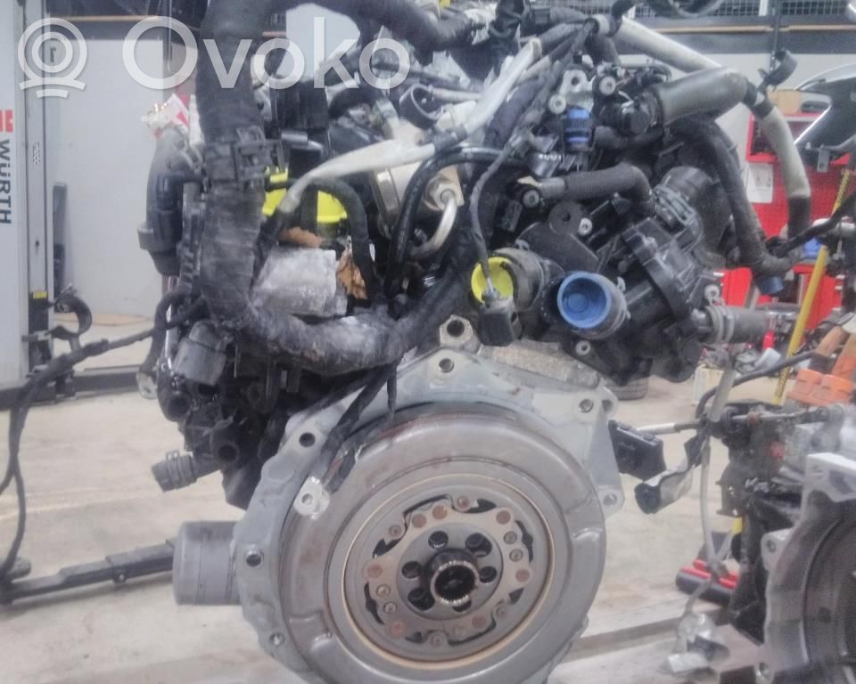 Volkswagen PASSAT B8 Engine 
