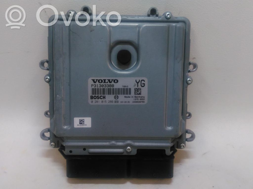 Volvo V70 Engine control unit/module ECU 