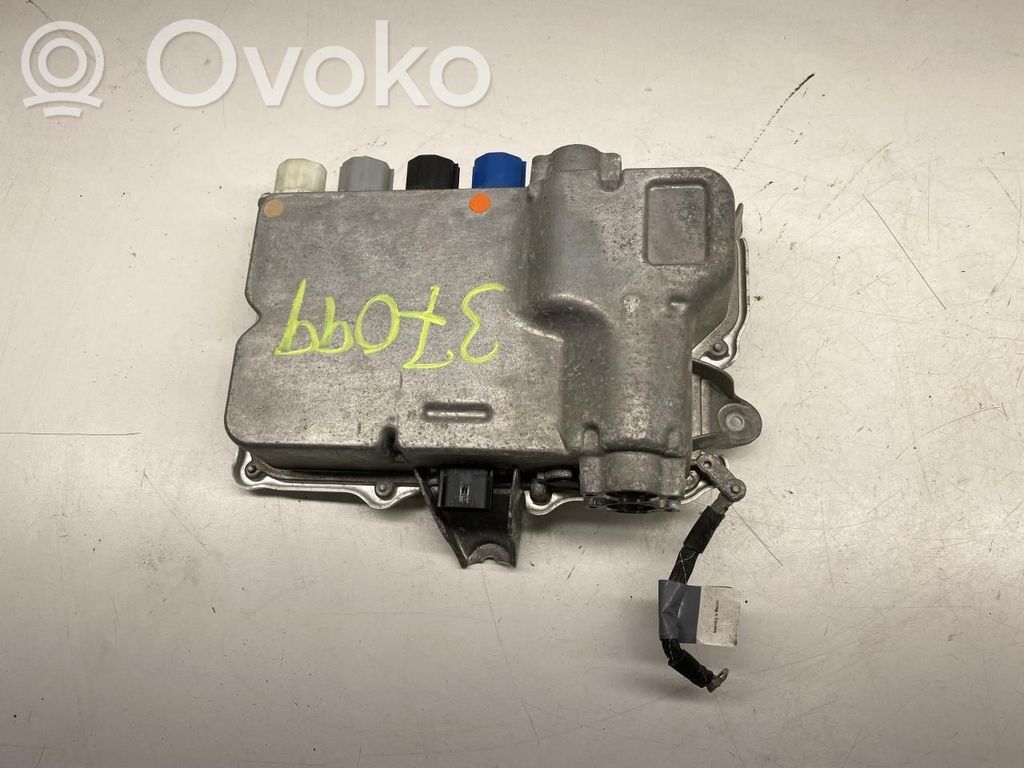 Battery control module   105989100C,105989100C