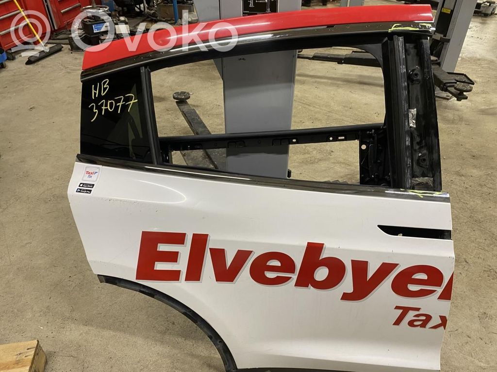 Tesla Model X Aizmugurējās durvis 