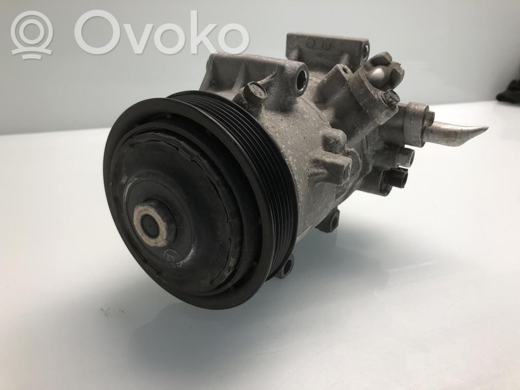 Toyota RAV 4 (XA40) Kompresor / Sprężarka klimatyzacji A/C 