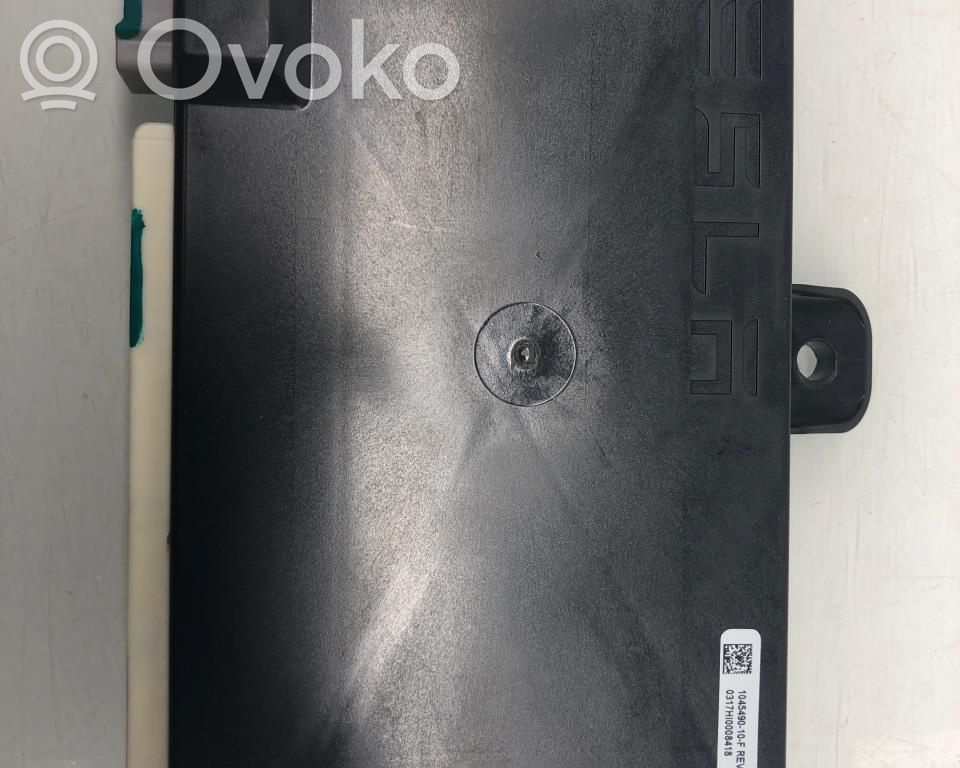 Tesla Model X Door control unit/module 
