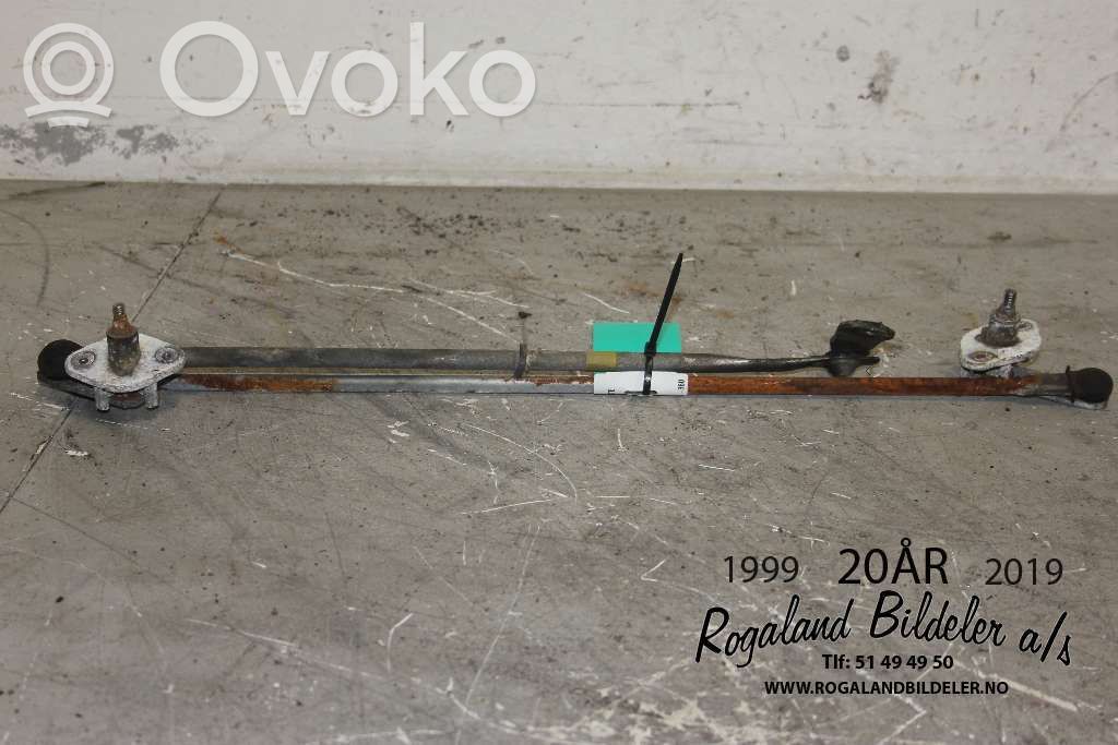 Mazda BT-50 Front wiper linkage 