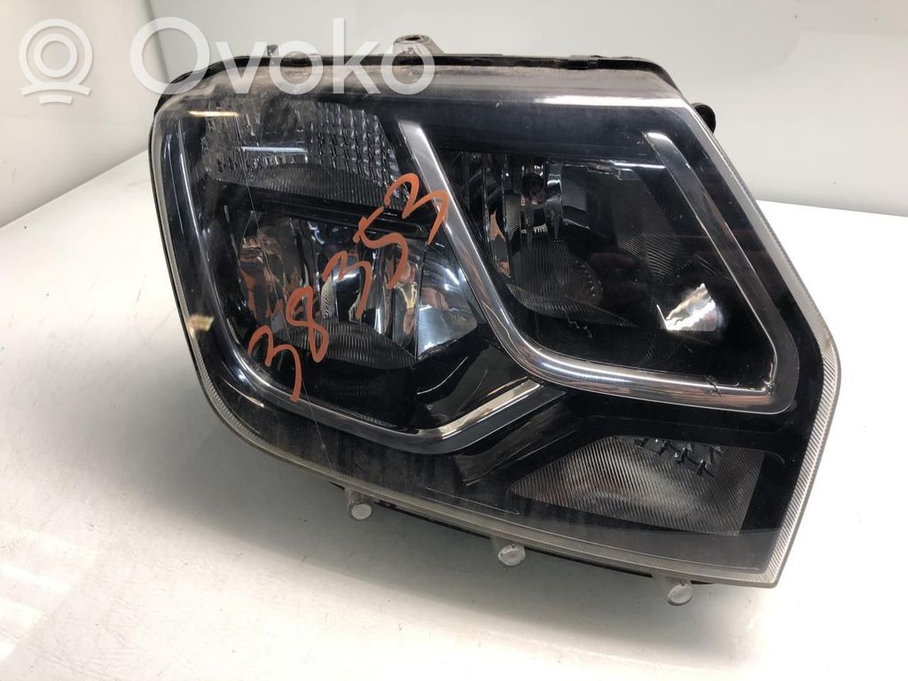 Dacia Duster Headlight/headlamp 