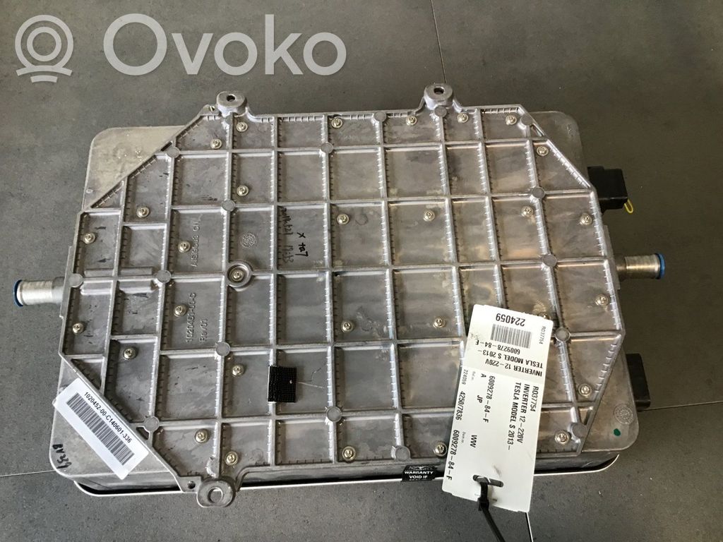 Inversor/convertidor de voltaje   600927884F,600927884F,600927884F