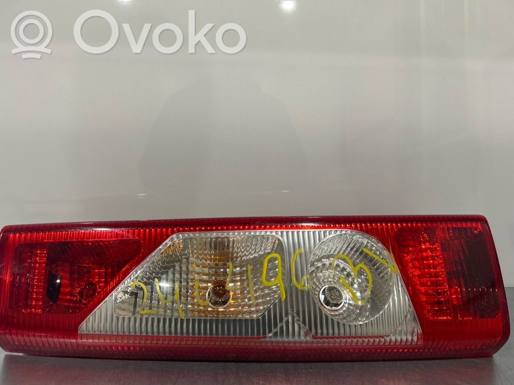 Peugeot Expert Rear/tail lights 