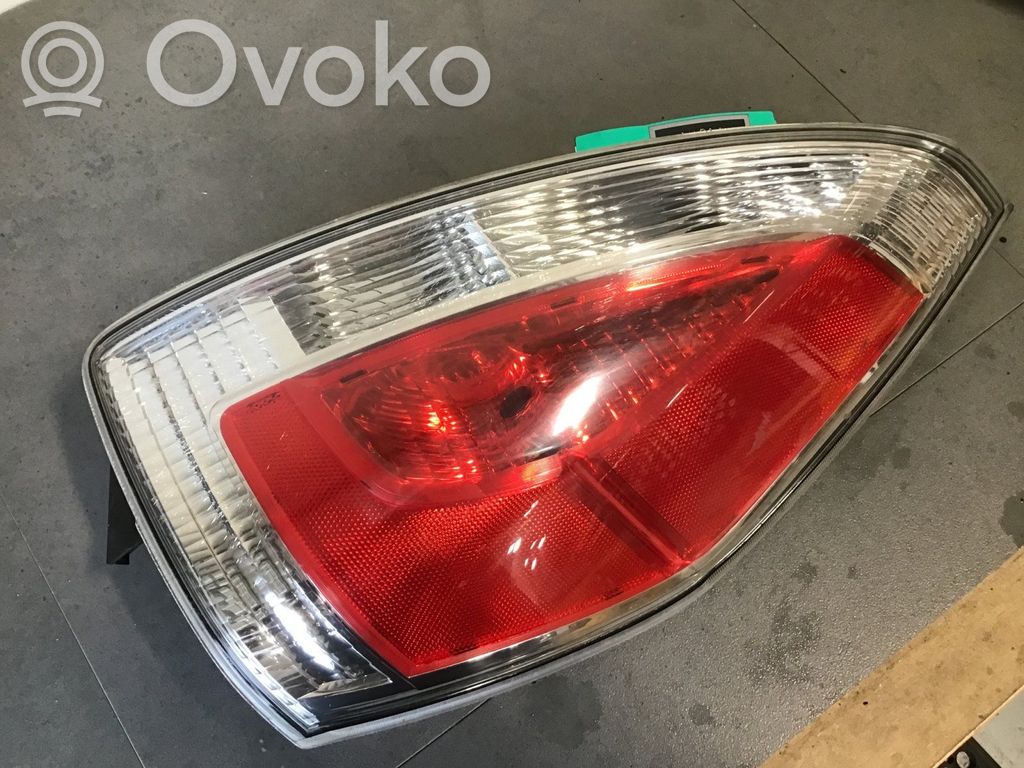 Mazda 5 Rear/tail lights 
