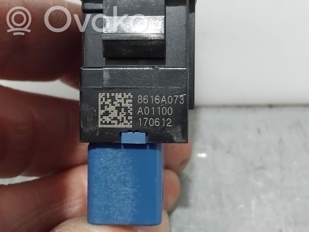 Tailgate opening switch   8616A073,8616A073,8616A073,8616A073