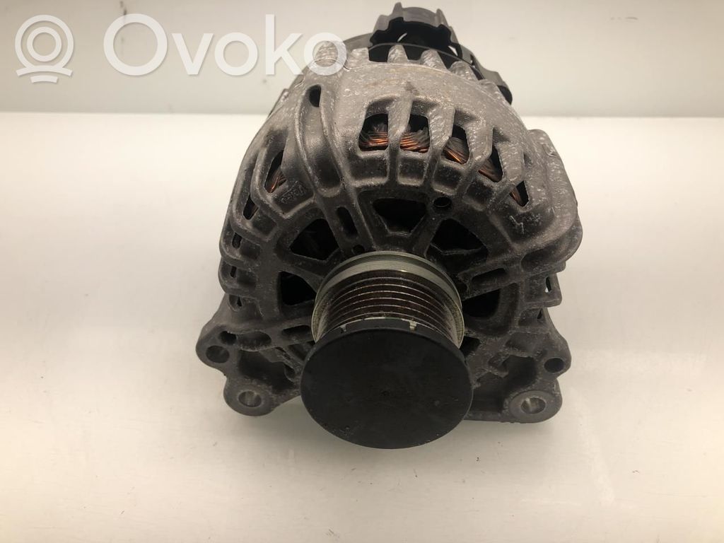 Audi A4 S4 B9 Ģenerators 