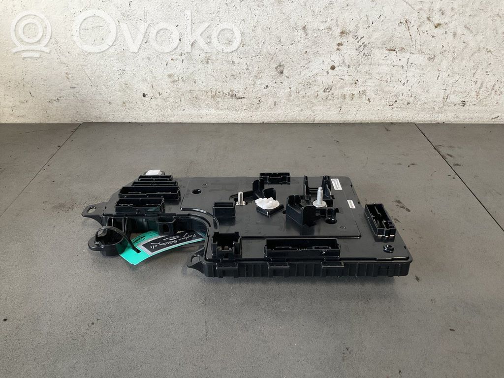 Tesla Model 3 Other control units/modules 