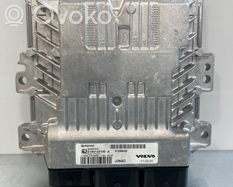 Volvo V50 Engine control unit/module ECU 