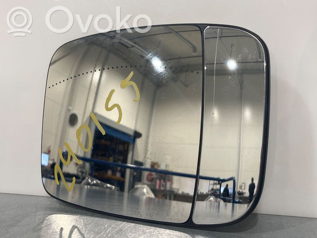 Opel Vivaro Wkład lusterka drzwi 