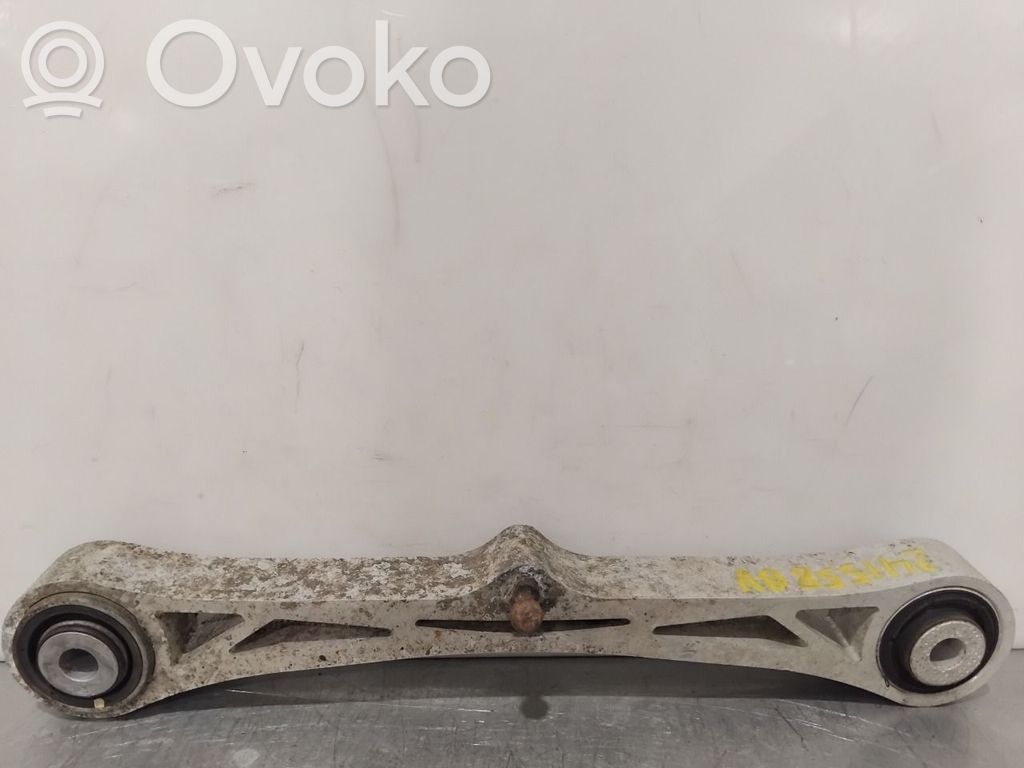 Tesla Model S Рычаг 