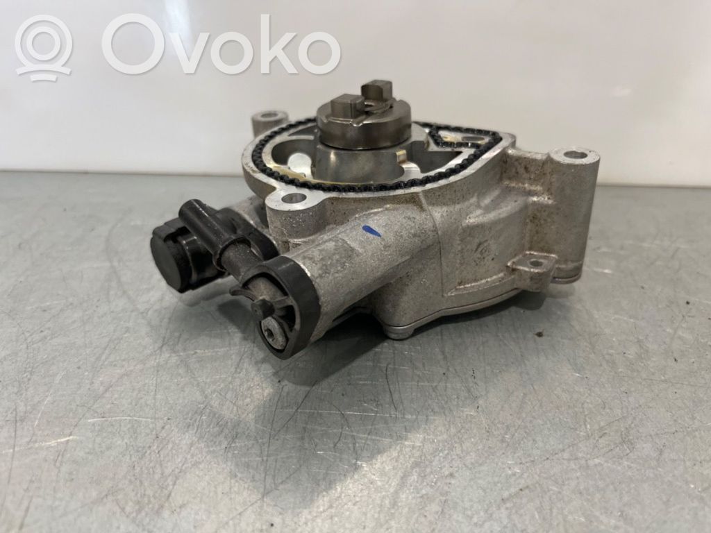 Ford Focus Vacuum pump 