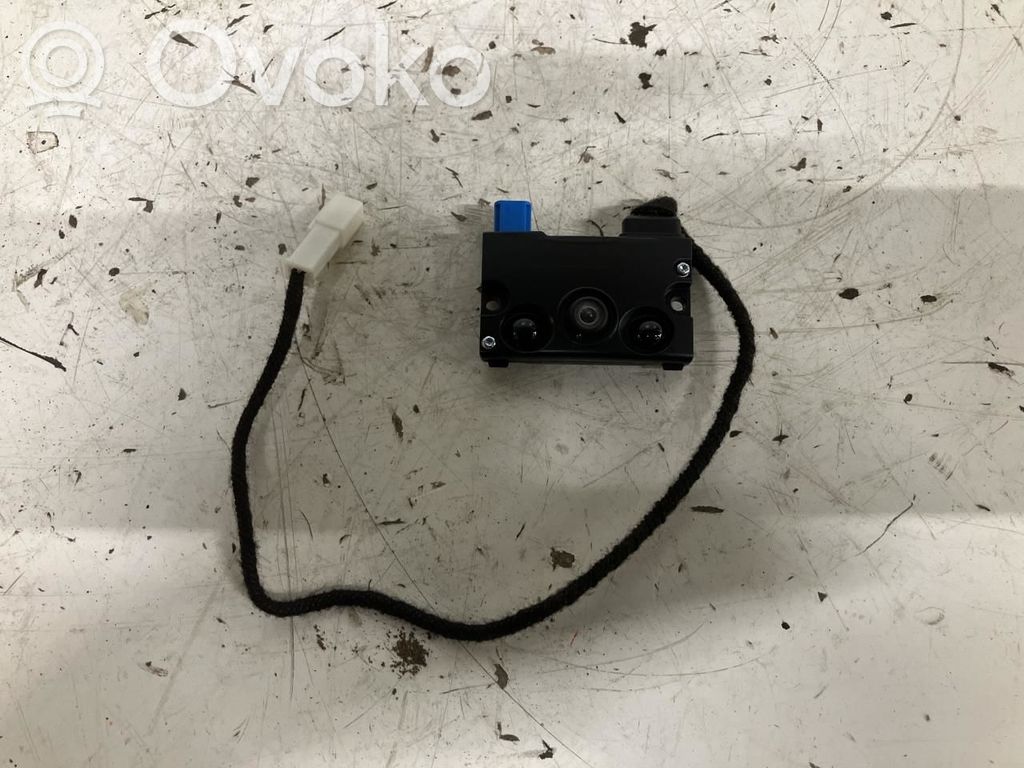 Tesla Model Y Frontkamera Windschutzscheibe Frontscheibe 