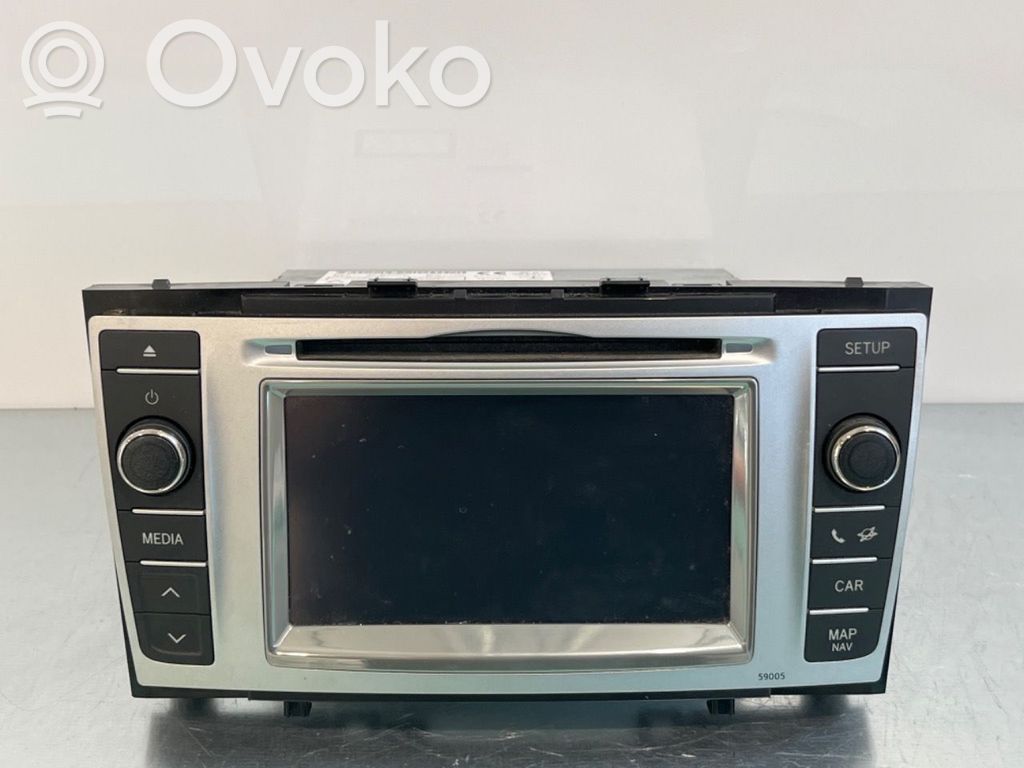 Toyota Avensis T270 Panel / Radioodtwarzacz CD/DVD/GPS 