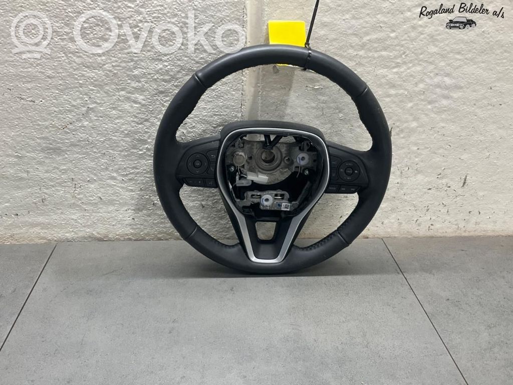 Toyota Corolla E210 E21 Ohjauspyörä 